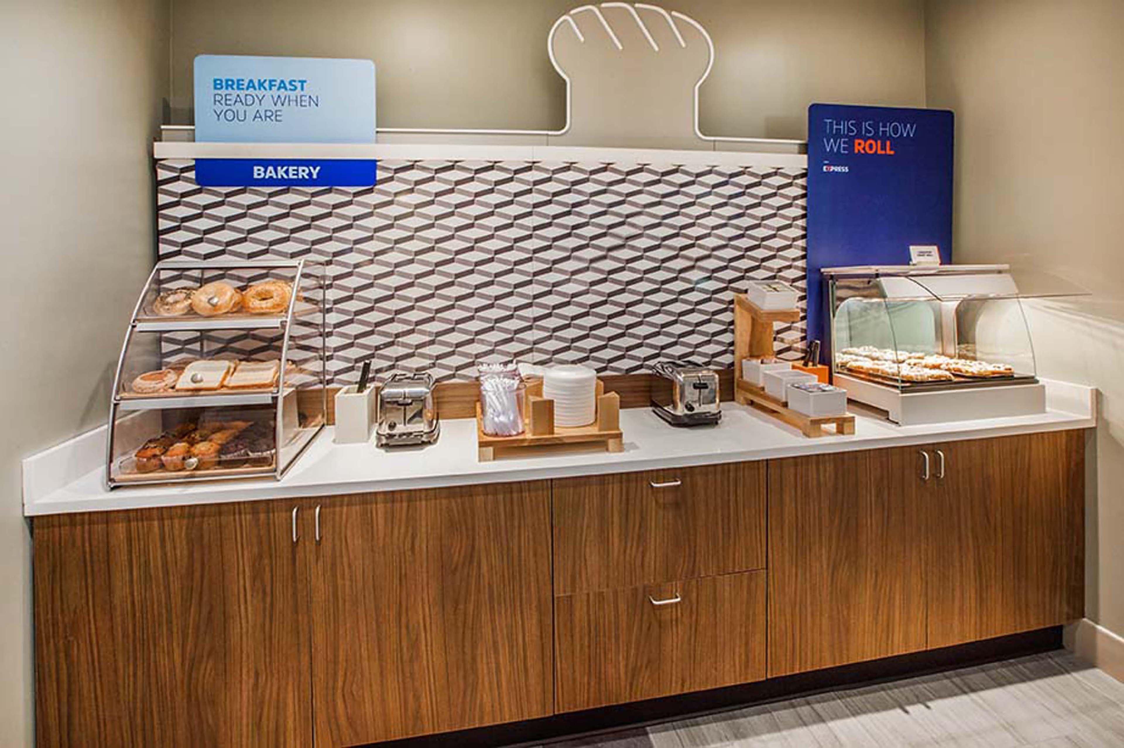 Hotel Express & - By Ihg Brighton
